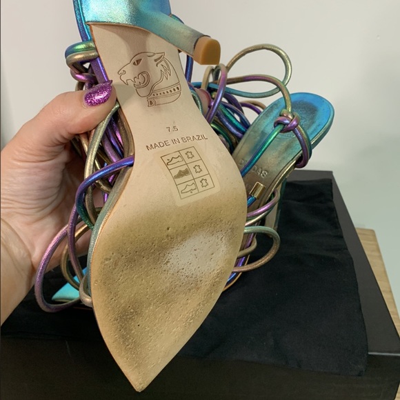 Comes with Original Box Iggy Heel in Multi
DUNDAS x REVOLVE, 7.5 - Picture 8 of 14